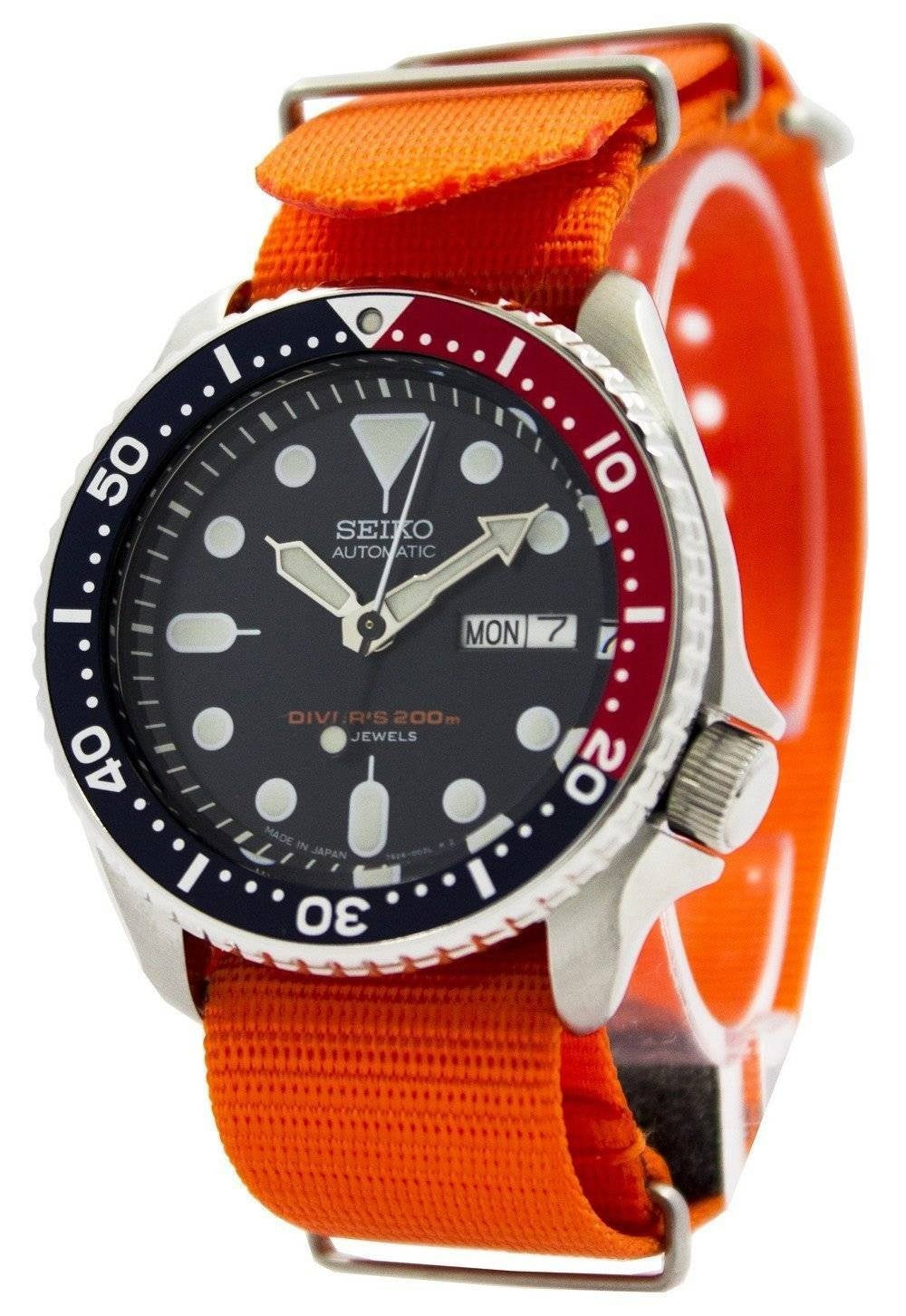 Seiko Automatic Diver's 200M NATO Strap SKX009J1-var-NATO7 herrklocka